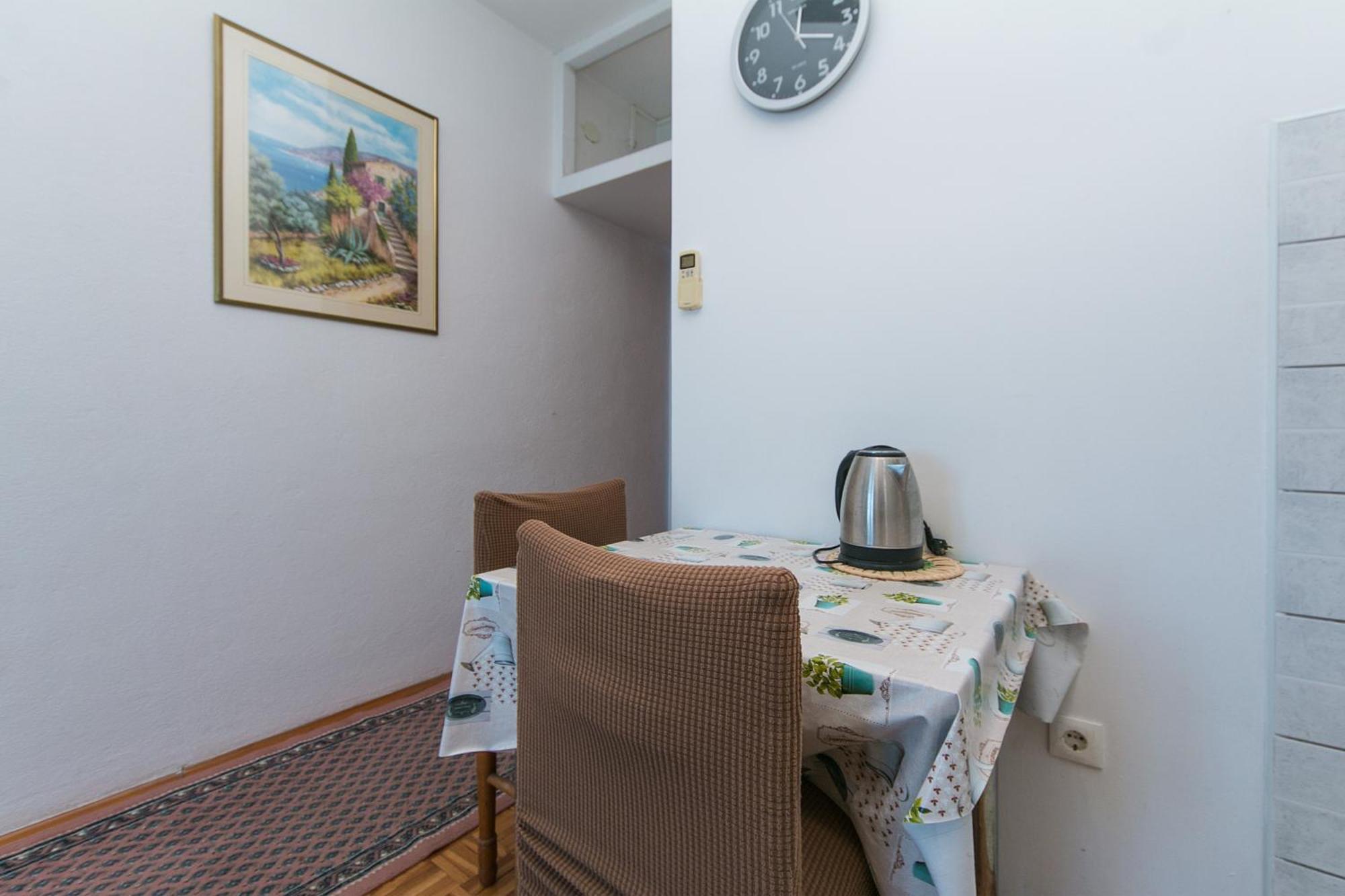 Apartments By The Sea Brist, Makarska - 15714 포도카 객실 사진
